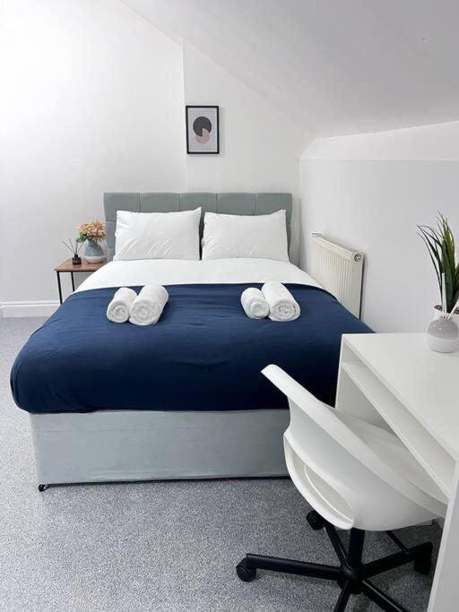 Spacious 3 Bed Flat - Beach Nearby - No Pets Southend-on-Sea Exterior photo