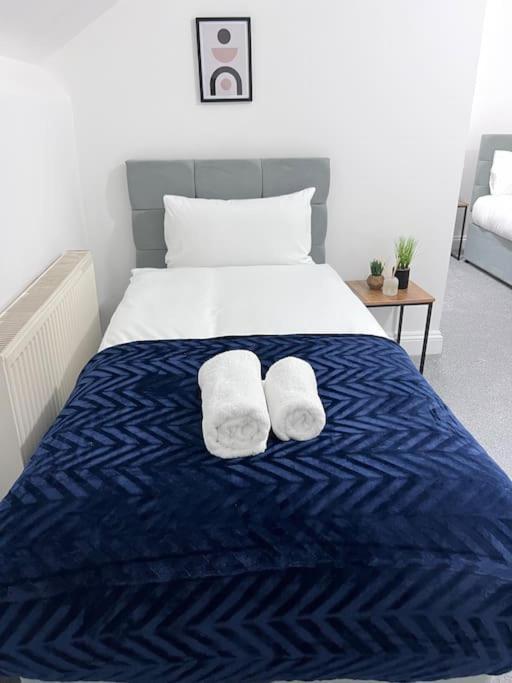 Spacious 3 Bed Flat - Beach Nearby - No Pets Southend-on-Sea Exterior photo